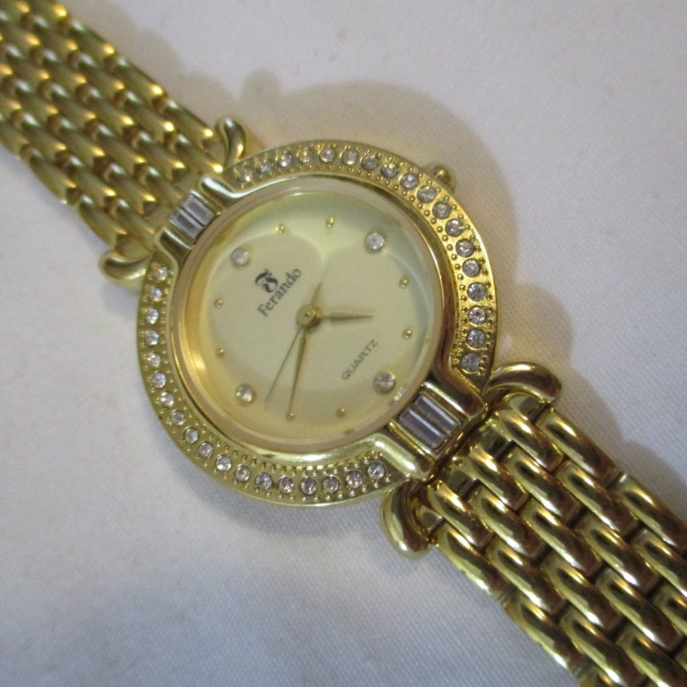 Elegant Gold Link Bracelet Watch with Crystal Detail Quartz New Battery